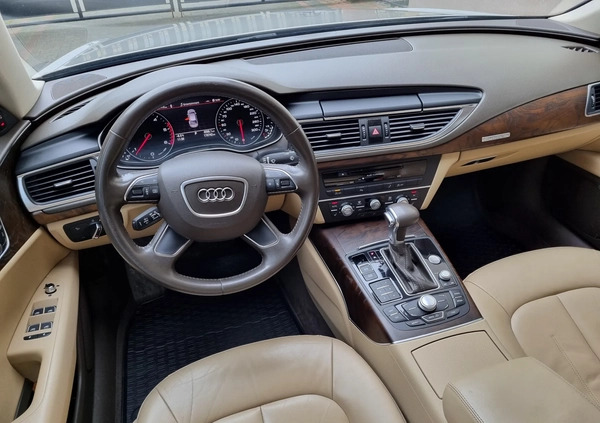 Audi A7 cena 73500 przebieg: 179000, rok produkcji 2011 z Pabianice małe 232